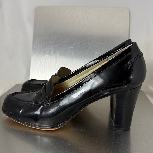 Michael Kors Bayville Loafer Heels in classic black patent leather Size 10 - Picture 3 of 5